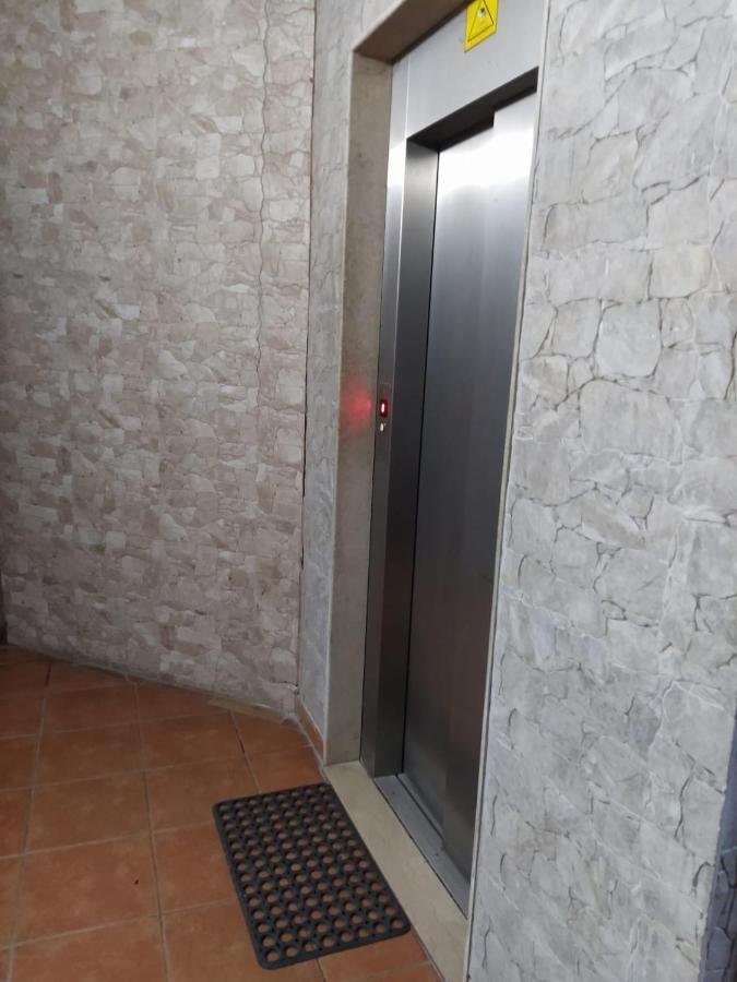 Jozi Kaiser Apartment 3 Драч Екстериор снимка